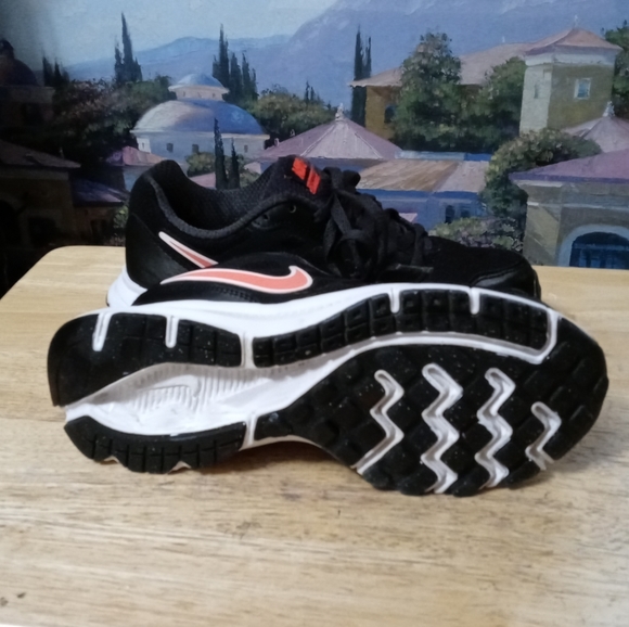 👩Nike Downshifter 6 Black/Coral Athletic Shoes - Size 6.5 - 684765-002🏃📿🦋💐 - Picture 3 of 11